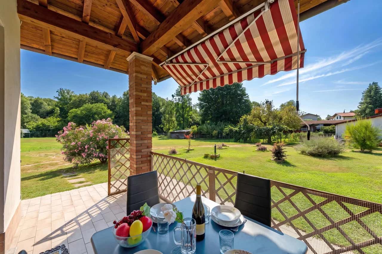 La Casa In Campagna: Retiro Rústico a 800m del Lago