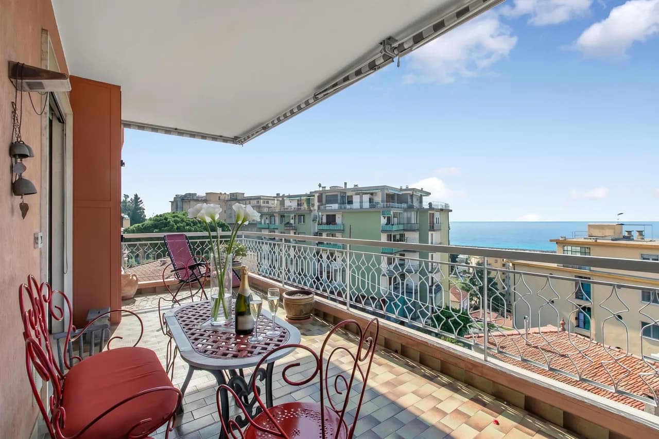 Casa Rattana Apartment with Panoramic Terrace & Sea View