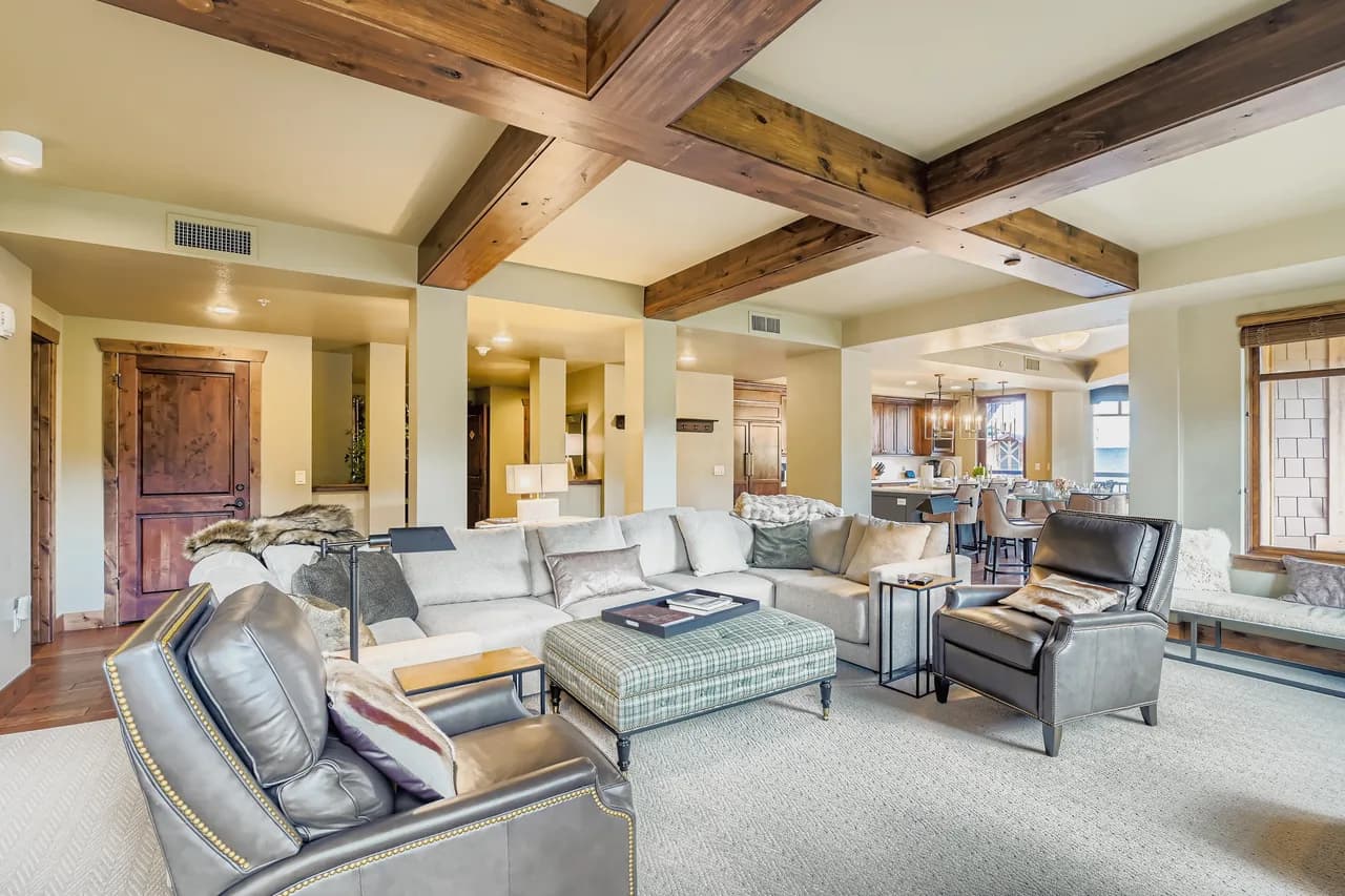 521H Dream Ski In Out Retreat Pool Spa and Mountain Views