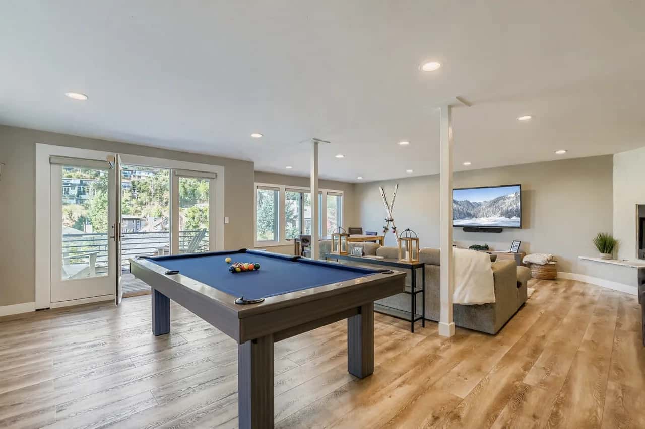 Walk to Main | Hot Tub | Pool Table | Deer Valley 440