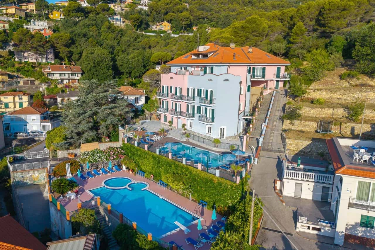 Seaview Pool Retreat - B29