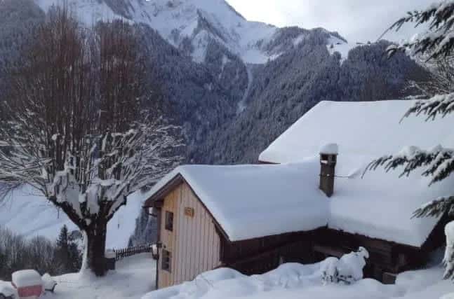 Chalet en los Alpes para Grandes Grupos con Sauna y Terraza de Yoga
