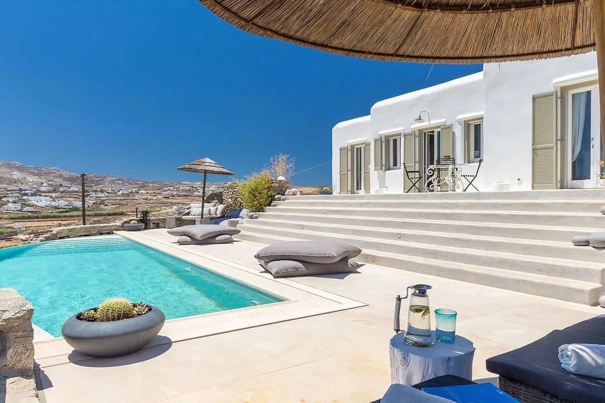 Amplia villa de Mykonos con piscina y playa