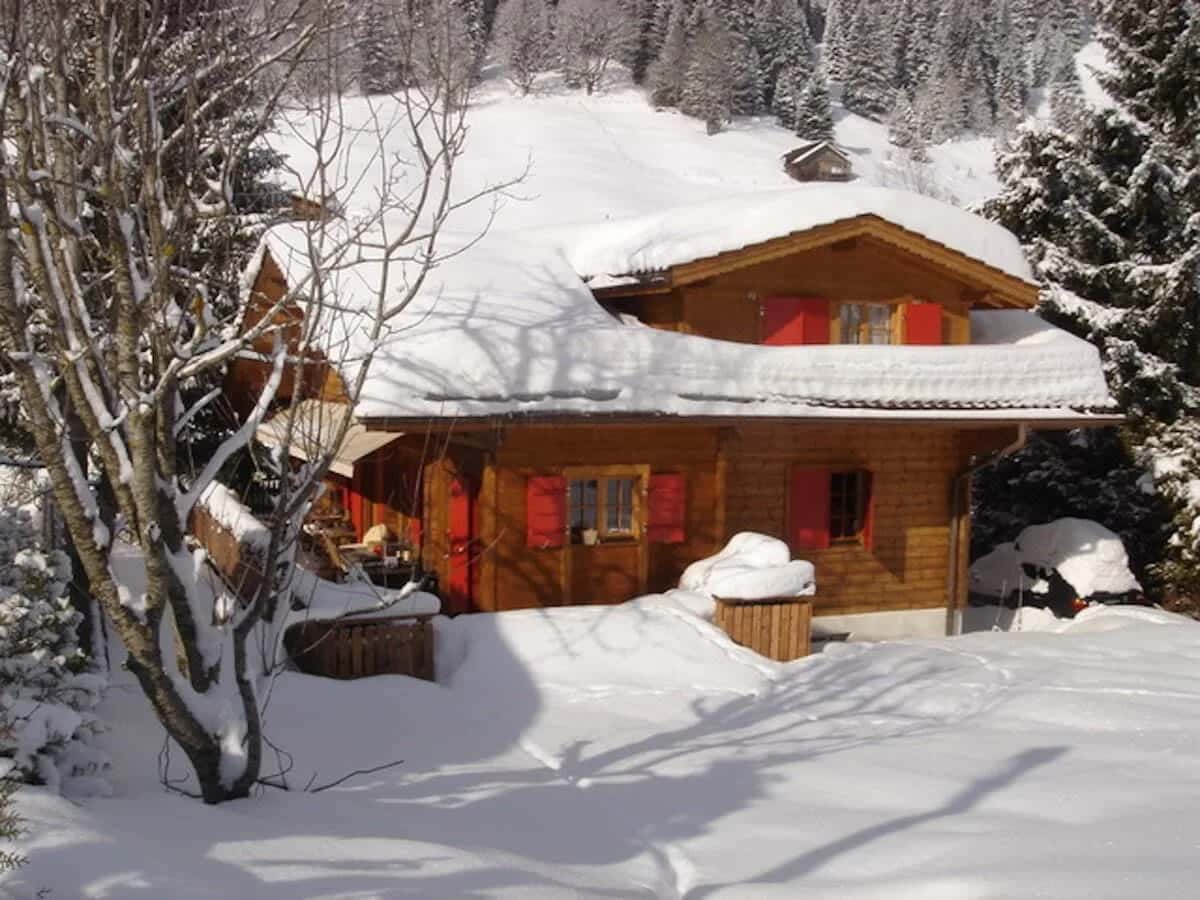 Exclusive, Charming 4 Bedroom Chalet near Gstaad