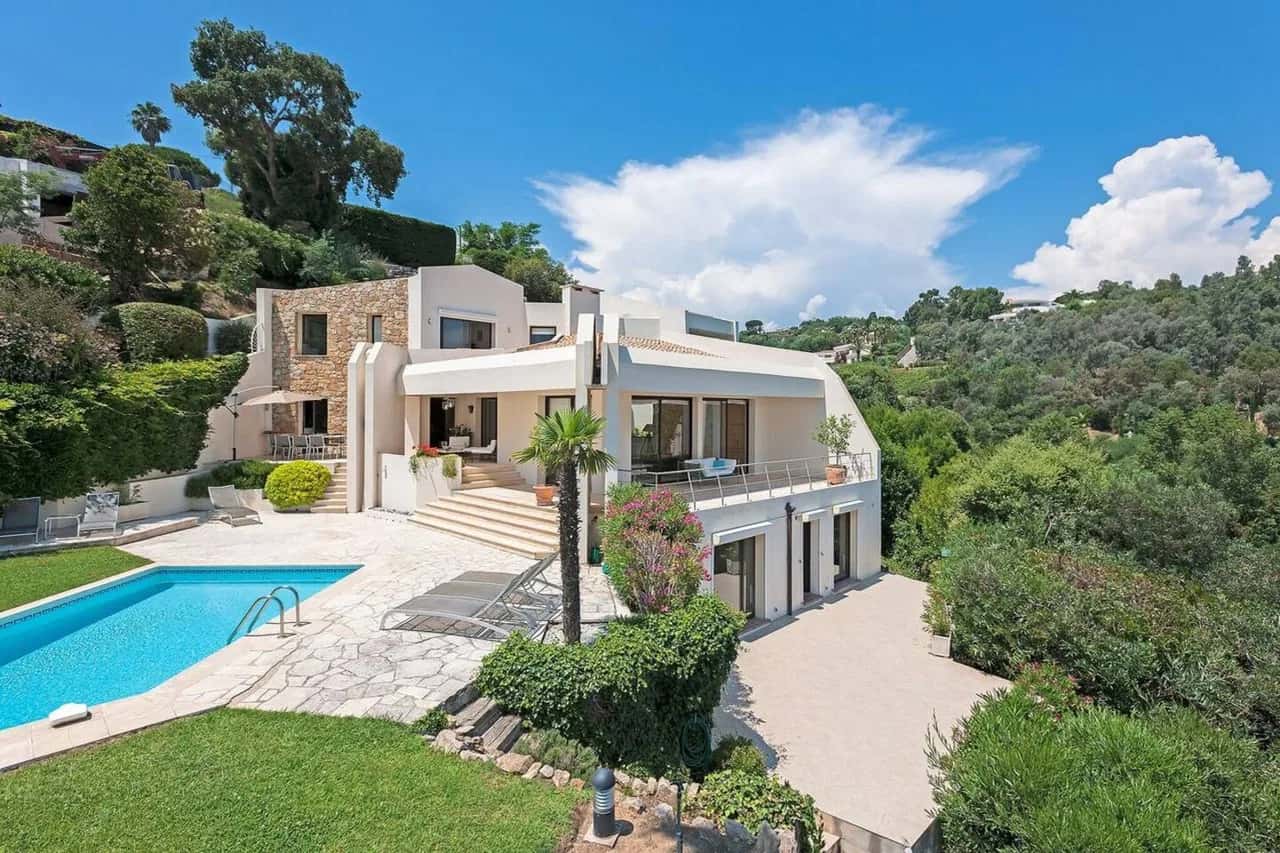 Spectacular Villa with Magnificent Panoramic View
