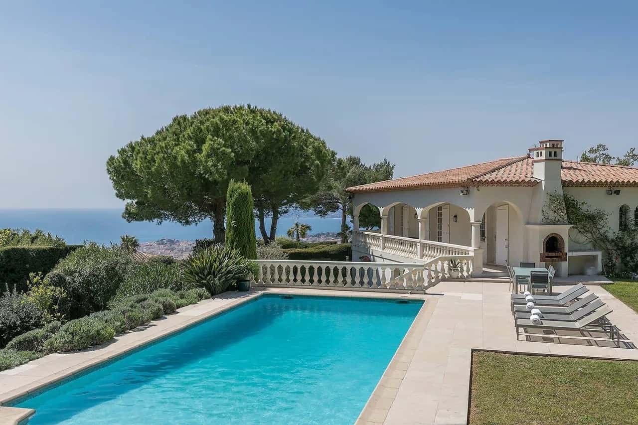 Splendid Authentic Villa with Beautiful Views