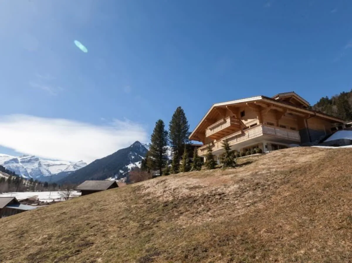 Grand Luxurious New Chalet with Sauna