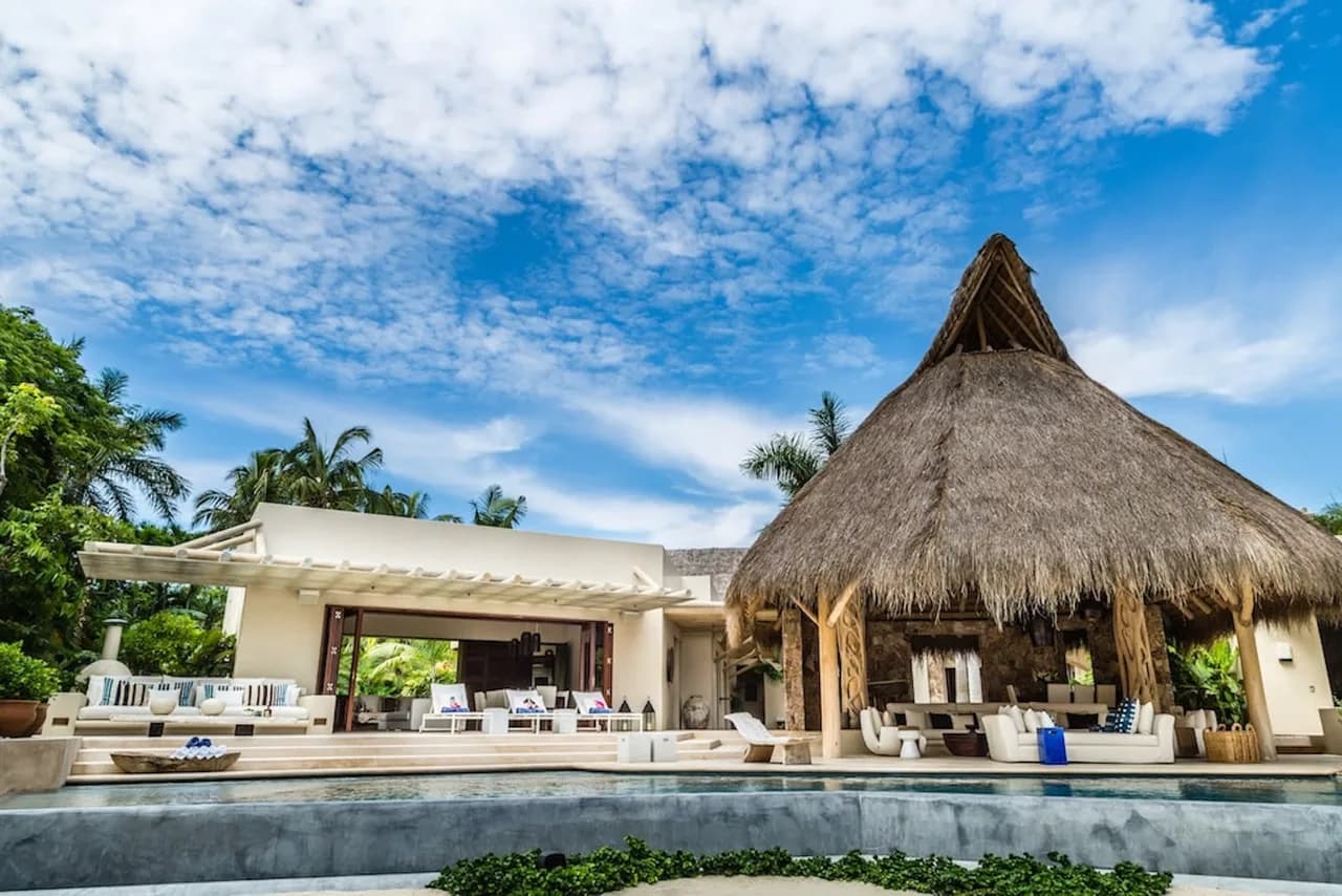 Villa de la Costa del Pacífico con Acceso a la Playa