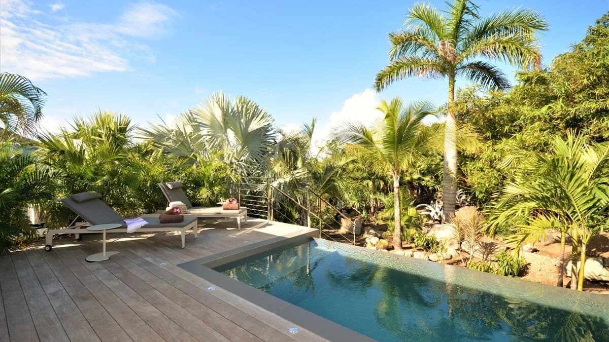 Contemporary Tropical Villa in Anse des Cayes