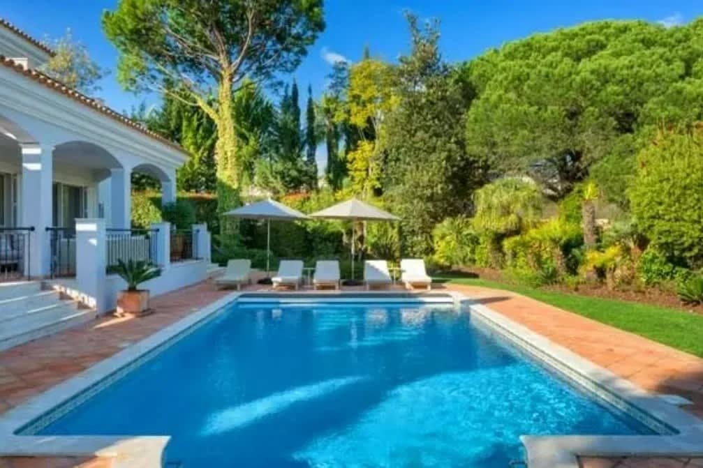 Superb Chic Villa with Amazing Design