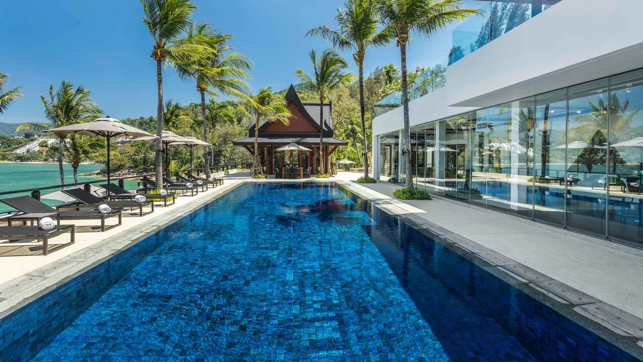 Elegant Beachfront Villa