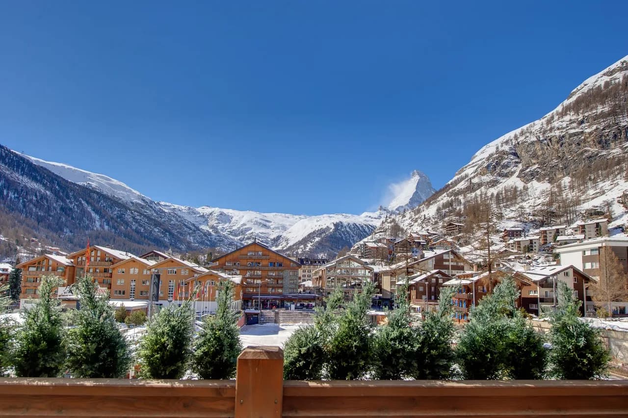 Perfekte, geräumige Wohnung neben den Eislaufbahnen