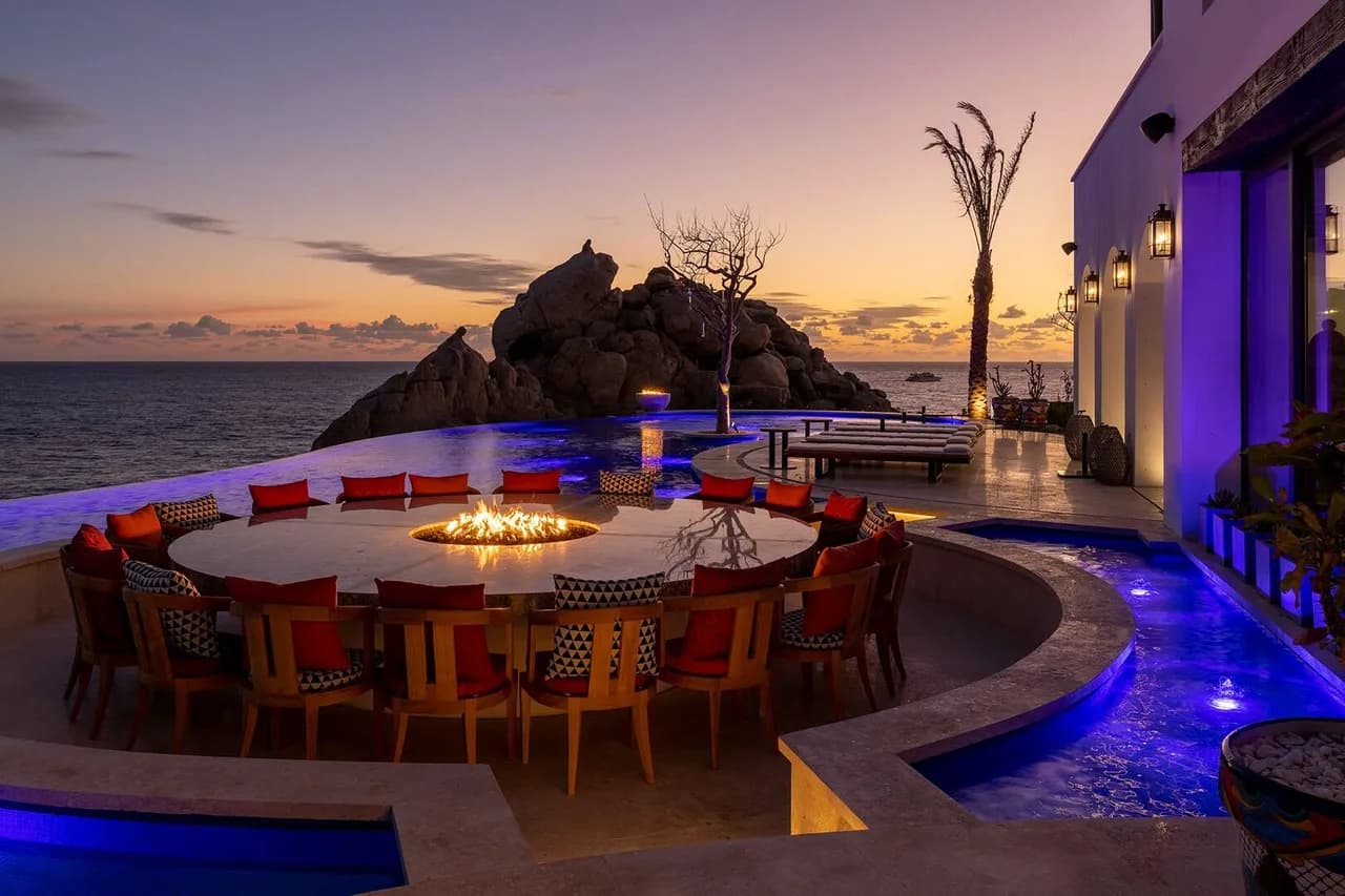 Beautiful Beach Villa with Gym and Winery