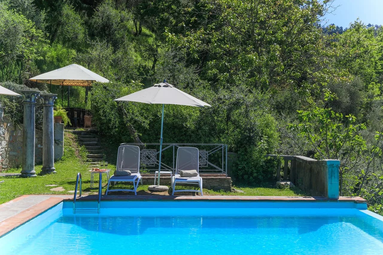 Antike Villa am Hang mit faszinierenden Ausblicken