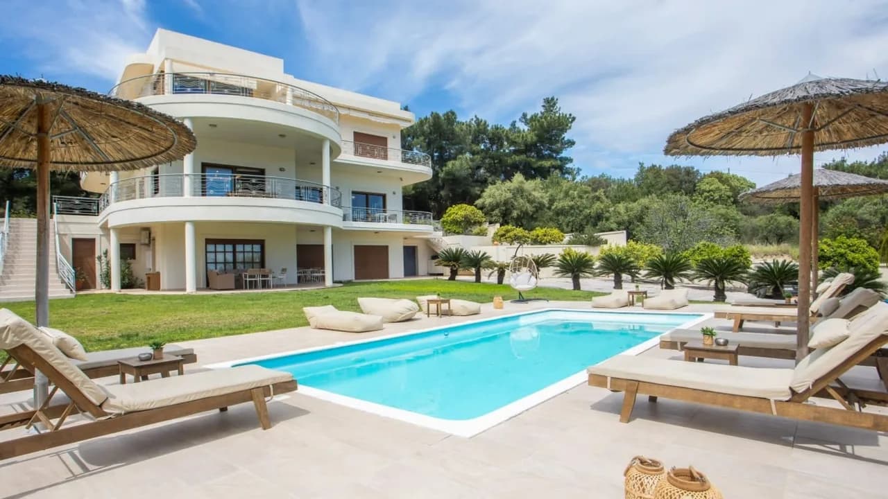 Modern-Style Villa with Pool & Lovely Views