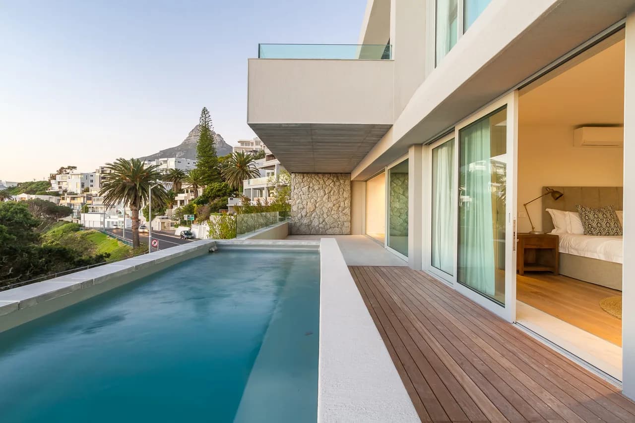 Fantastic Beachfront Apartment With Modern Interiors