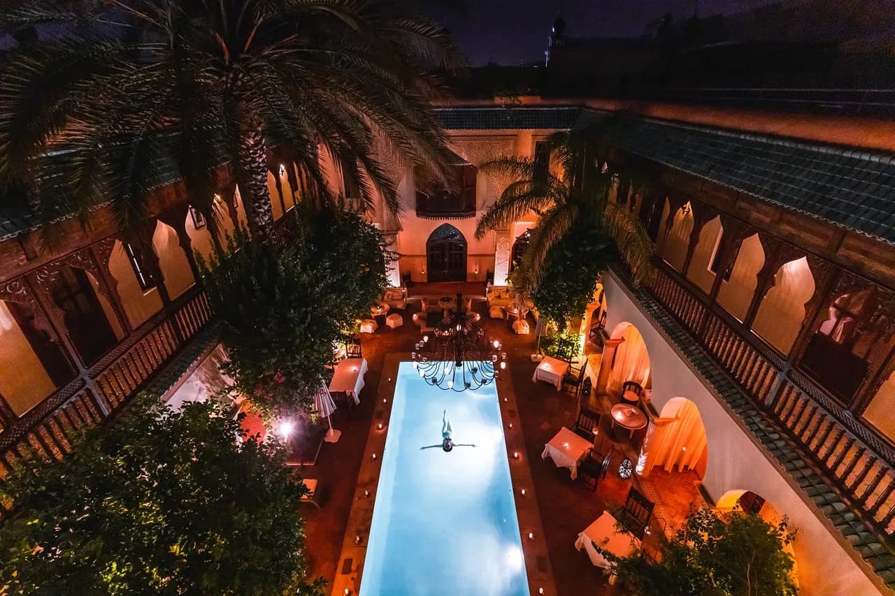 Riad Ideal con Elegante Toque Italiano y Piscina