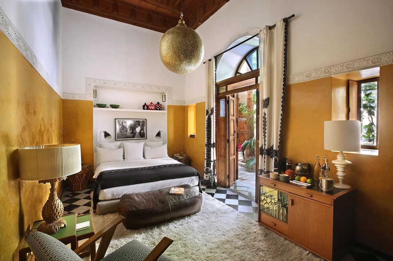 Habitación Acogedora con Diseño Clásico