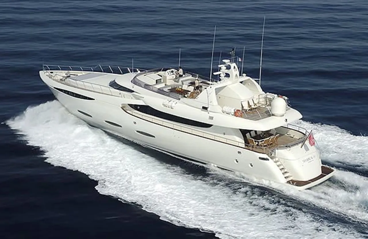 35.05m Luxurious Motor Yacht With On-Deck Sauna And Jacuzzi