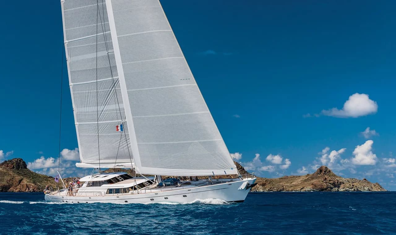 47.42m Superyacht With State Of The Art Entertainment System