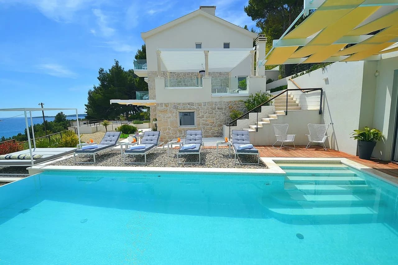 Villa Atractiva Perfecta con Interiores Asombrosos