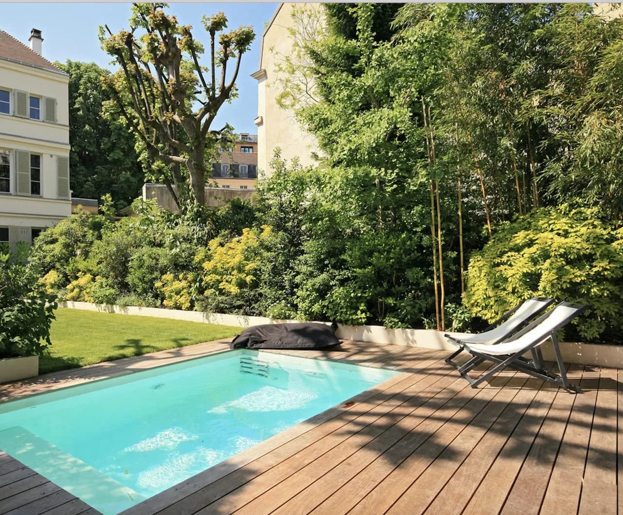 Well Decorated 5 BR Villa With Outdoor Pool