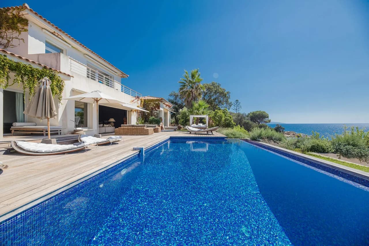 Beautiful Seafront Villa With Large Patinated Wooden Terrace