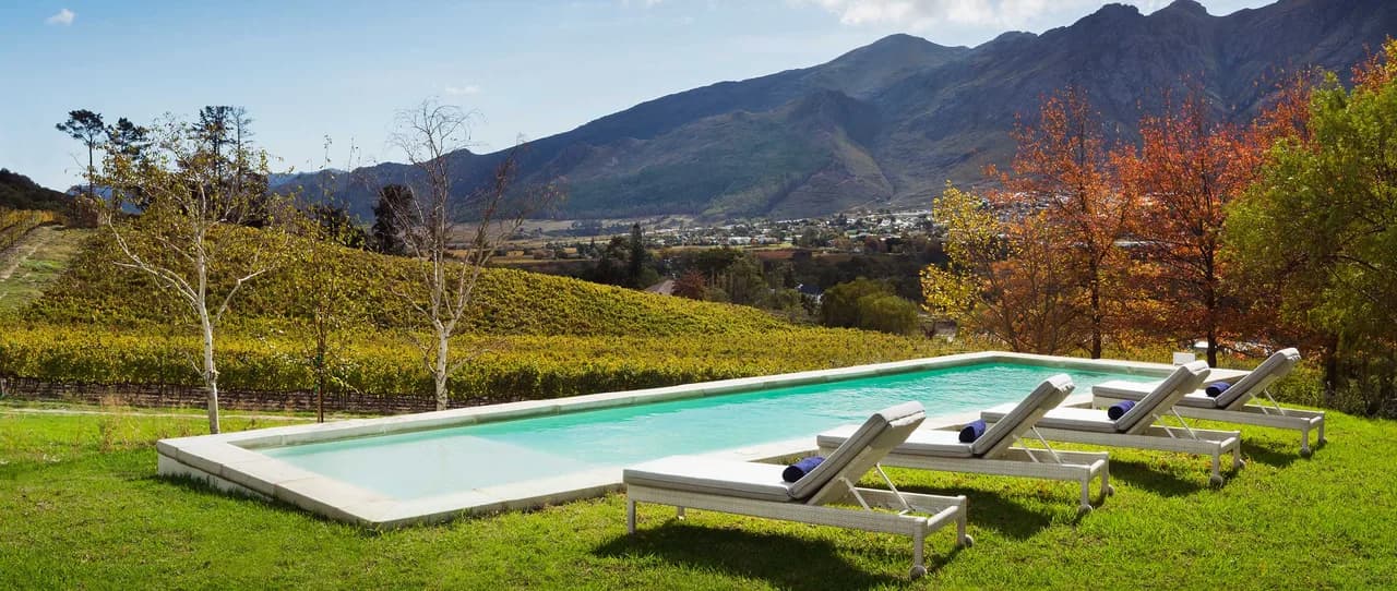 Wunderschöne 4-Zimmer-Weinlands-Villa mit Pool und Fitnessraum