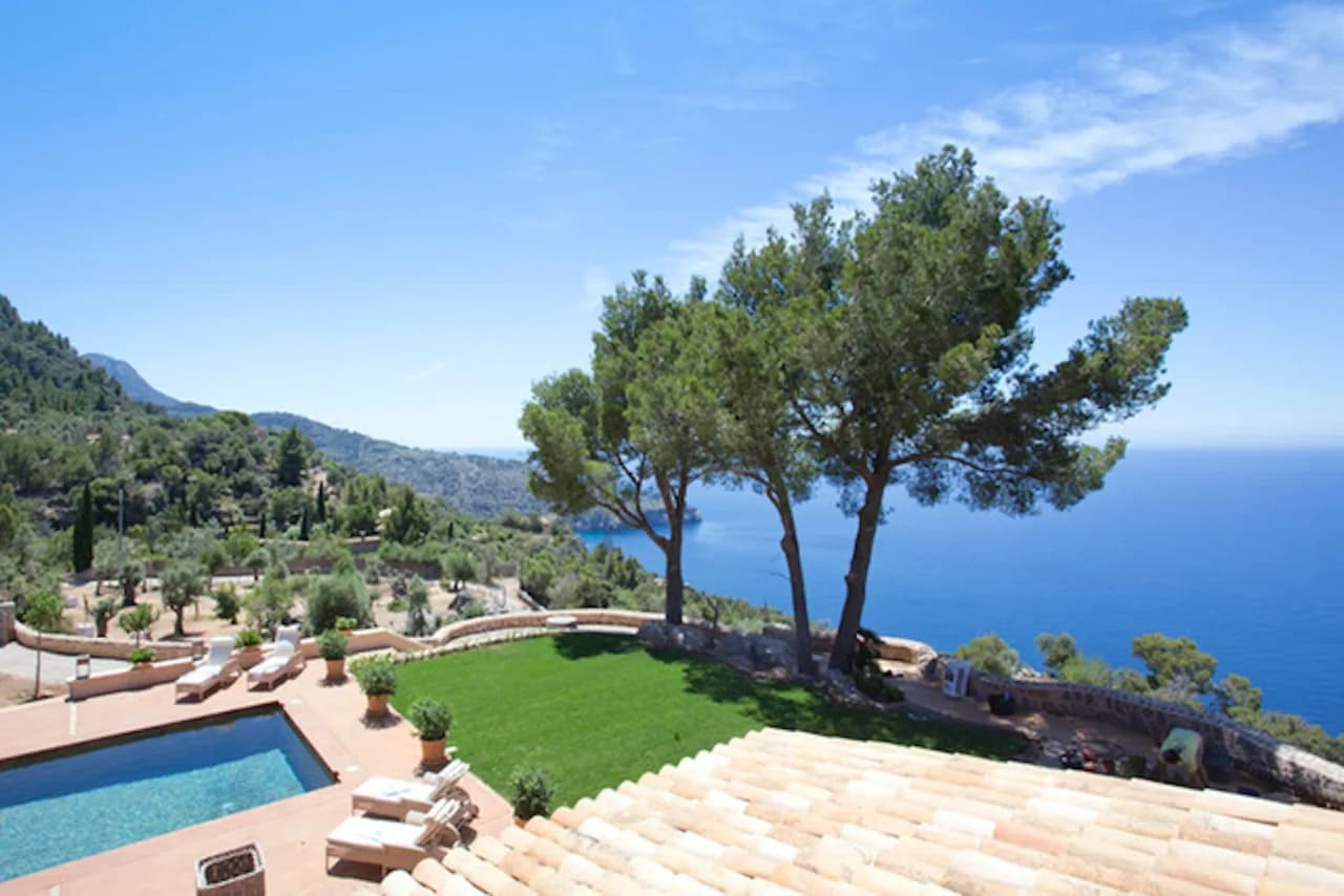 Designer's Gem With a Private Swimming Pool on the Outskirts of Deia