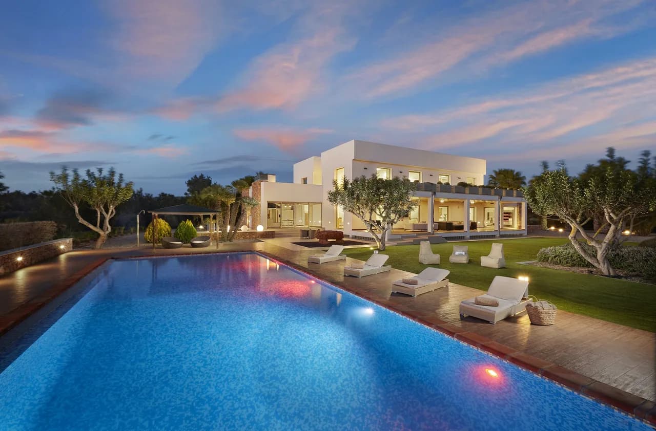 IMPRESIONANTE VILLA CERCA DE IBIZA TOWN