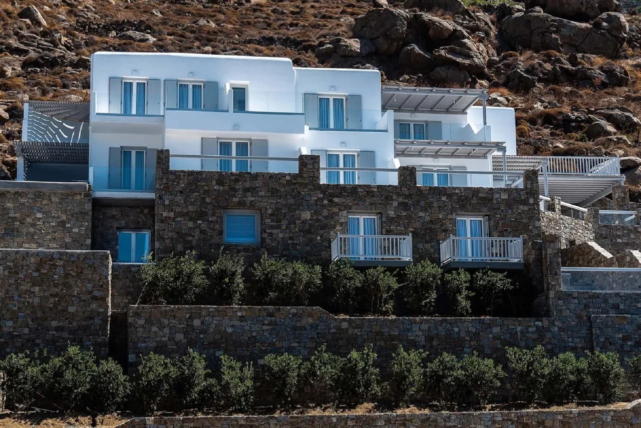 3-Ebenen Mykonos Villa mit atemberaubendem Blick für pure Verwöhnung