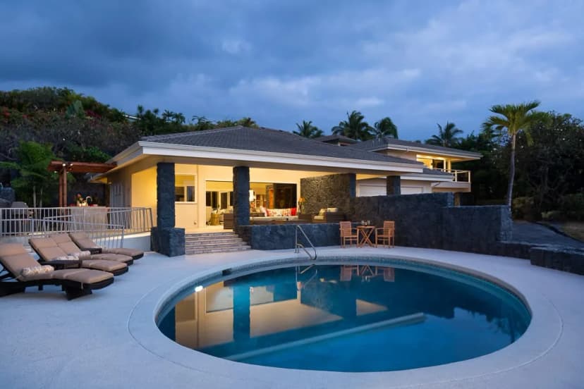 Ocean View Gated Villa in Big Island