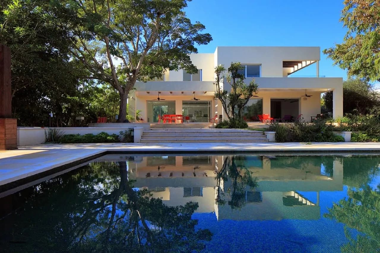 Luxury Villa With Modern Interior Design In Caesarea
