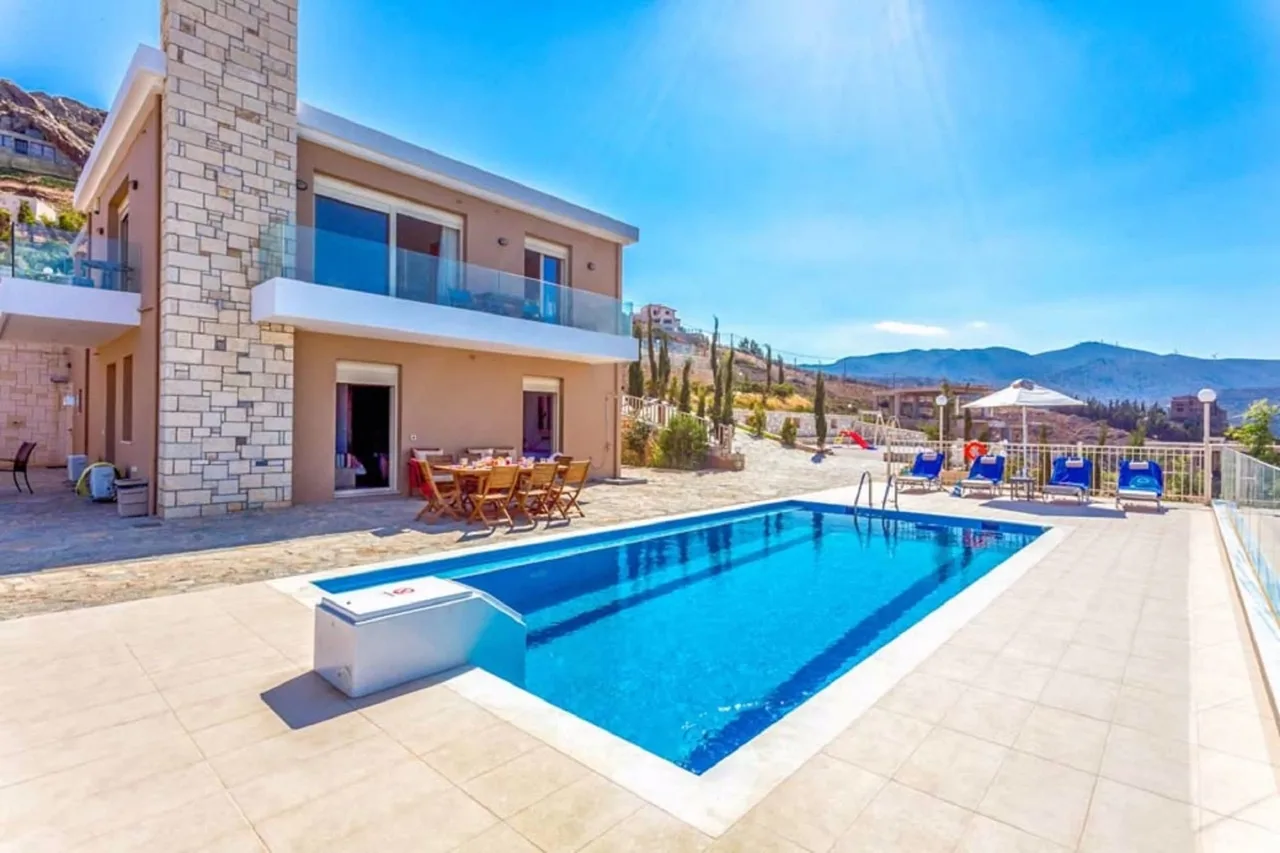 Superb Holiday Villa With Blissful Panoramic Terraces