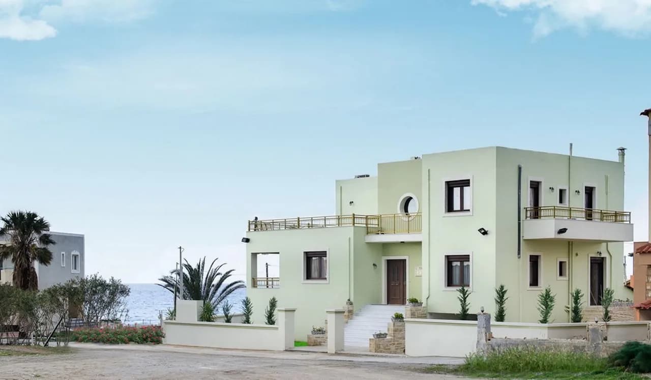 Luxurious villa by a sandy beach