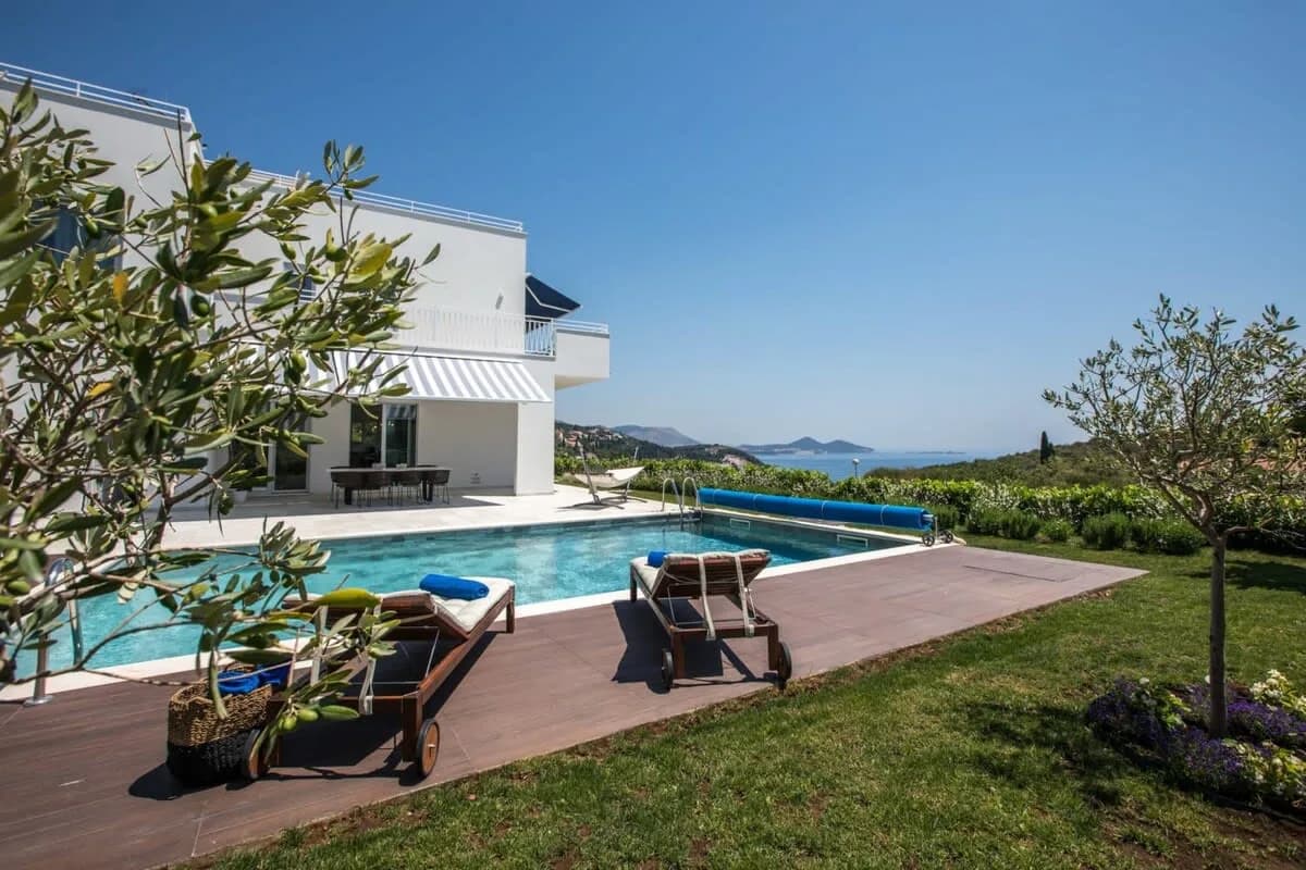 Magnifique Villa avec Barbecue et Piscine Chauffée