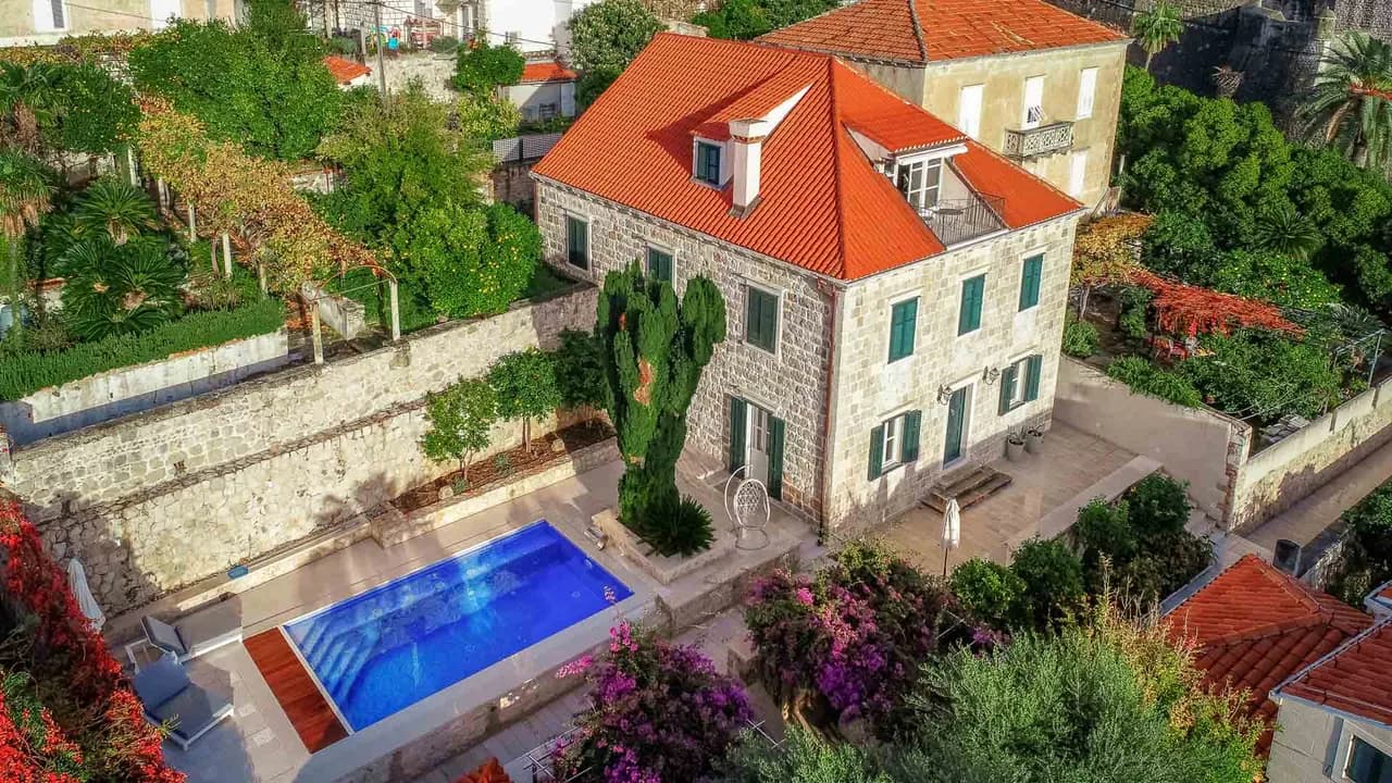 Villa Unique avec Vue Magnifique sur la Vieille Ville