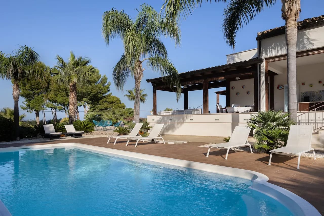 Rara villa cerca de la playa