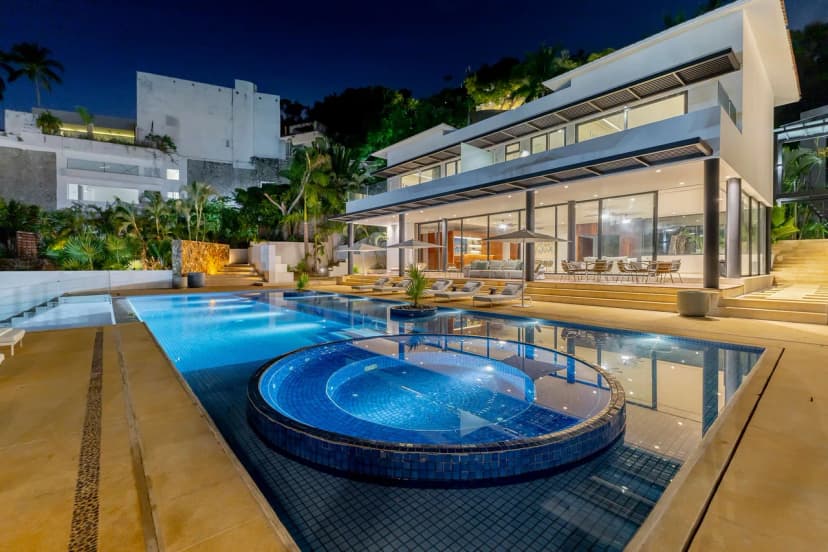 Casa Villanas | Acapulco, Fully Staffed