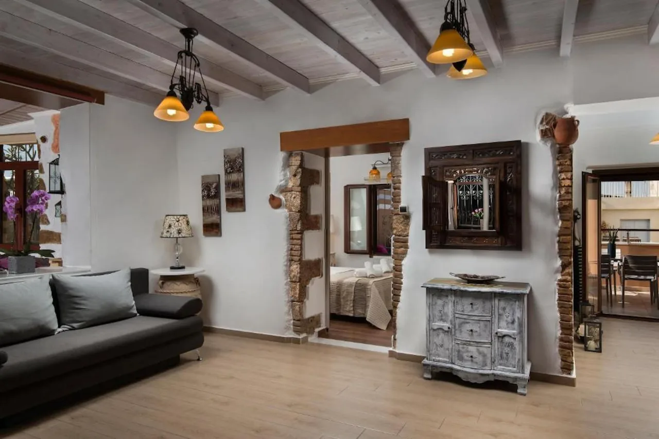 Old Town Luxury Retreat