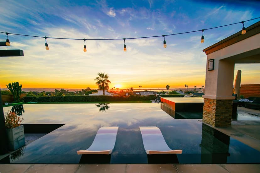 Panoramic Ocean Sunset Villa in California