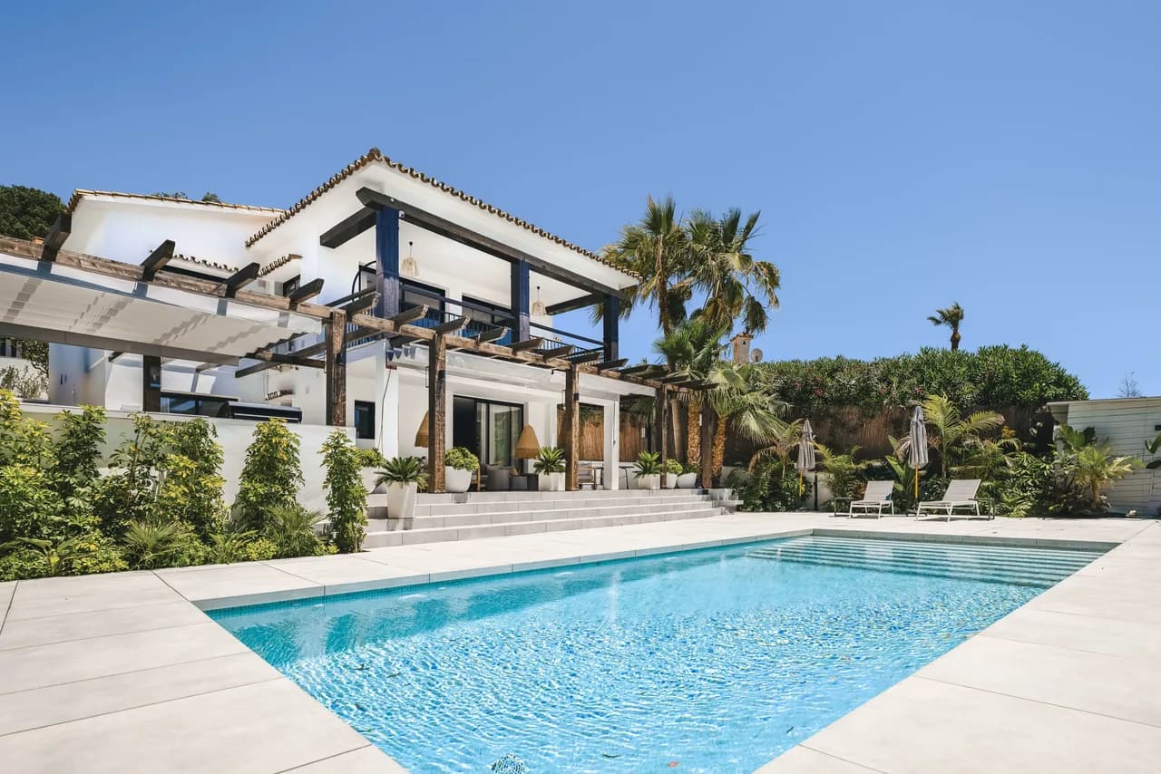 Luxuriöse Jacuzzi-Pool-Villa in Marbella