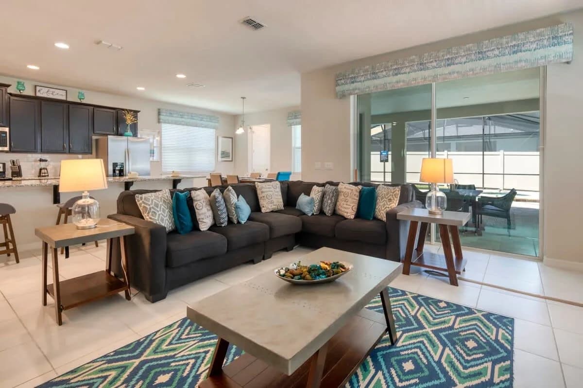 Luxurious Six Bedroom Villa in Kissimmee