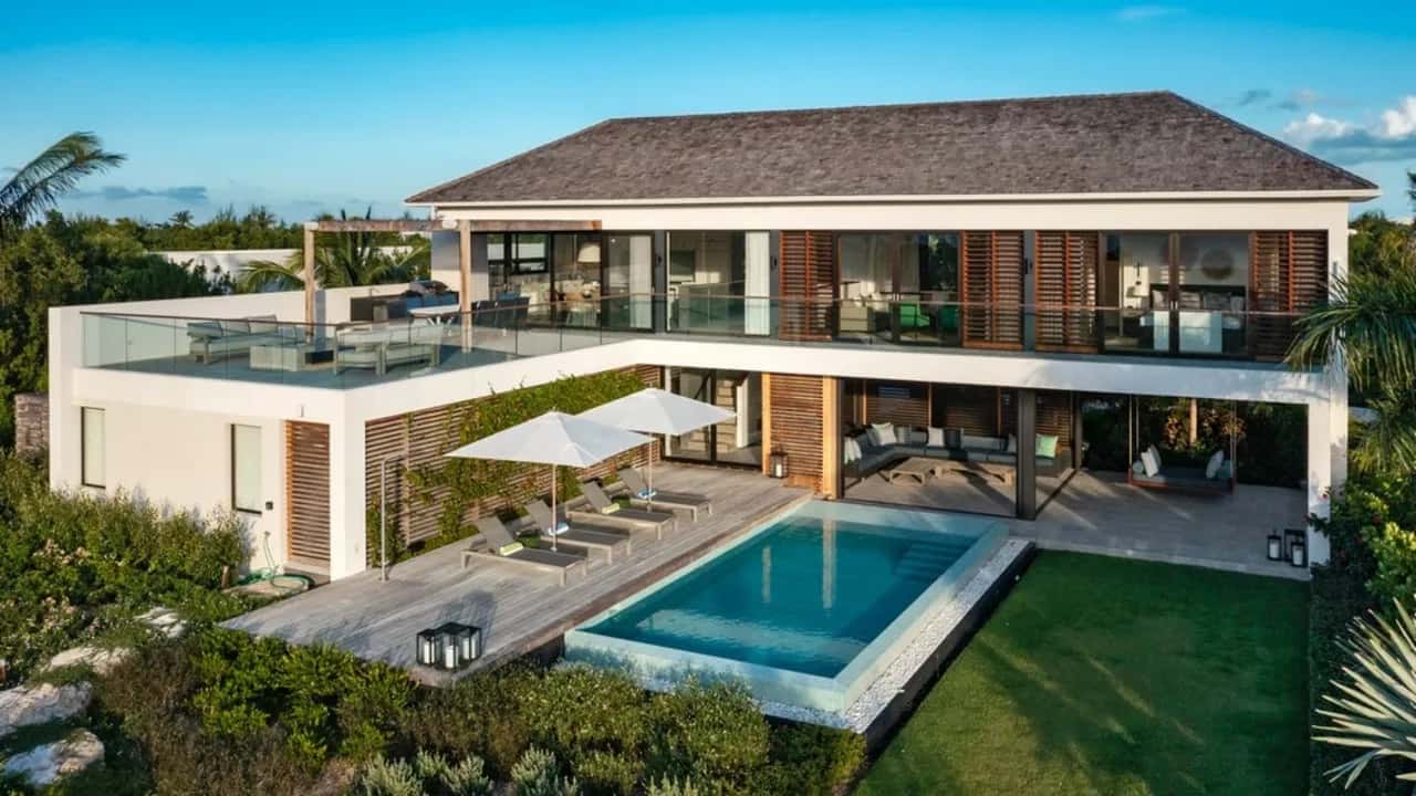 Stunning 3br Contemporary Villa With Private Pool