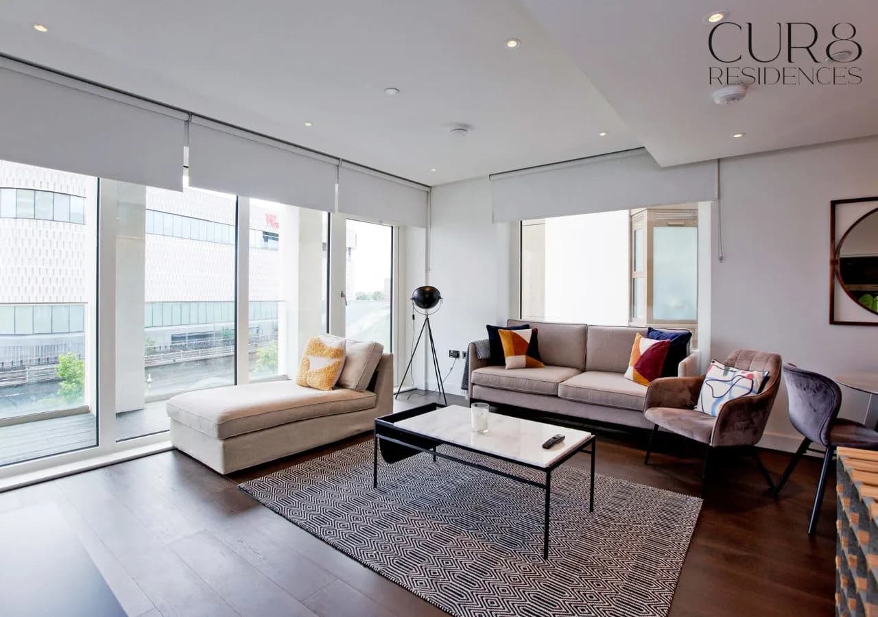 Contemporary Two Bedroom Apartment in London