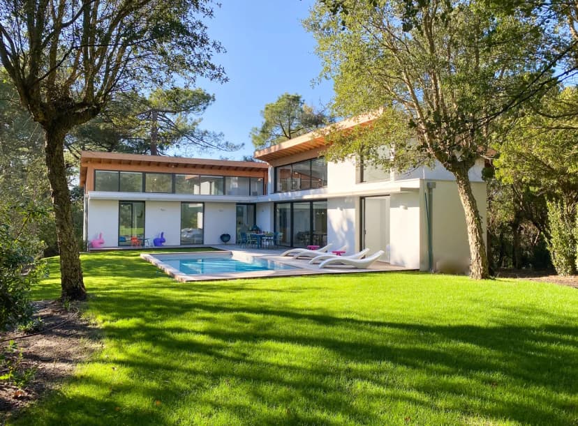 Splendid Bright Villa Near Lake Hossegor