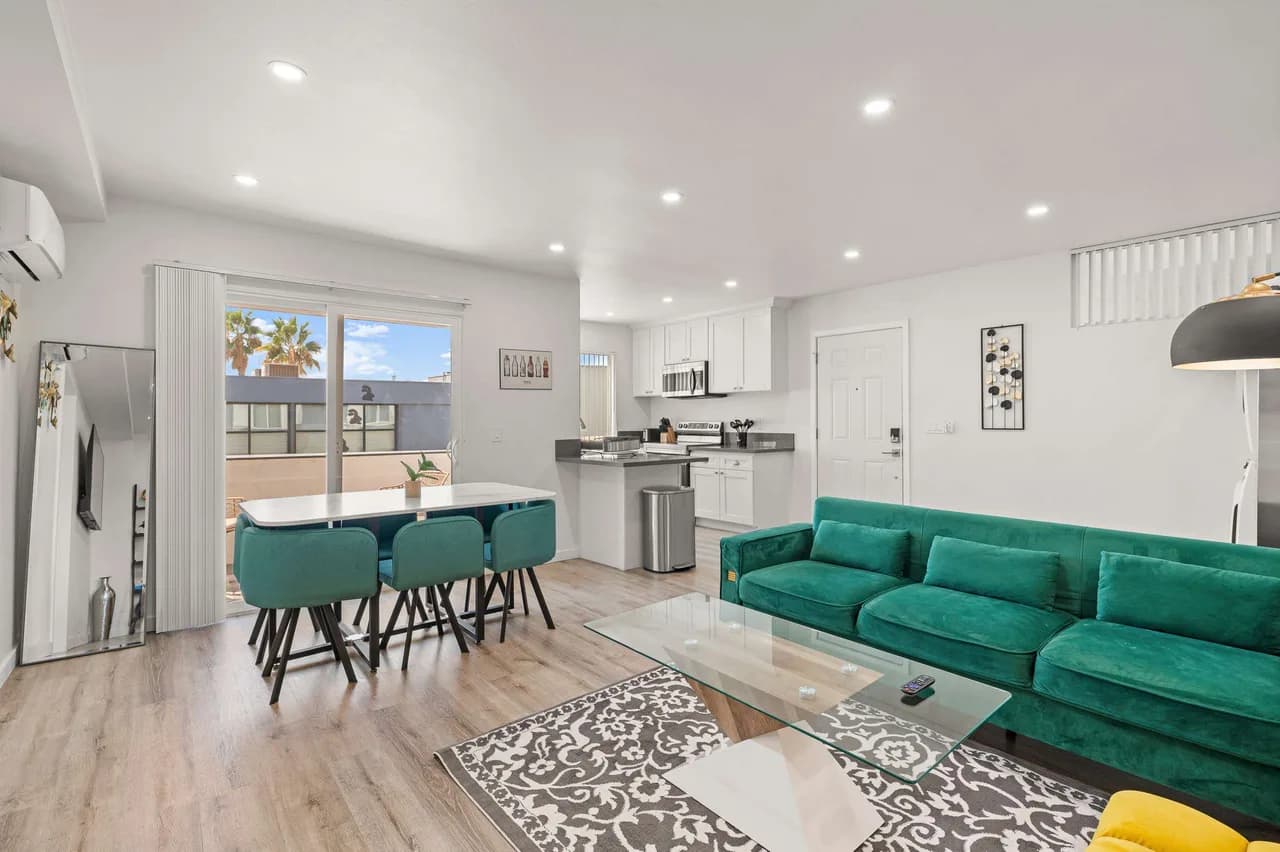 Spacious Two Bedroom Villa in Altadena