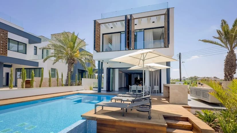Protaras Beach Villa With Stunning Views
