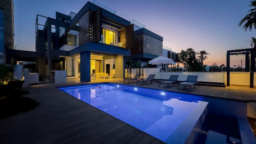Elegant Villa Steps From Sandy Beach