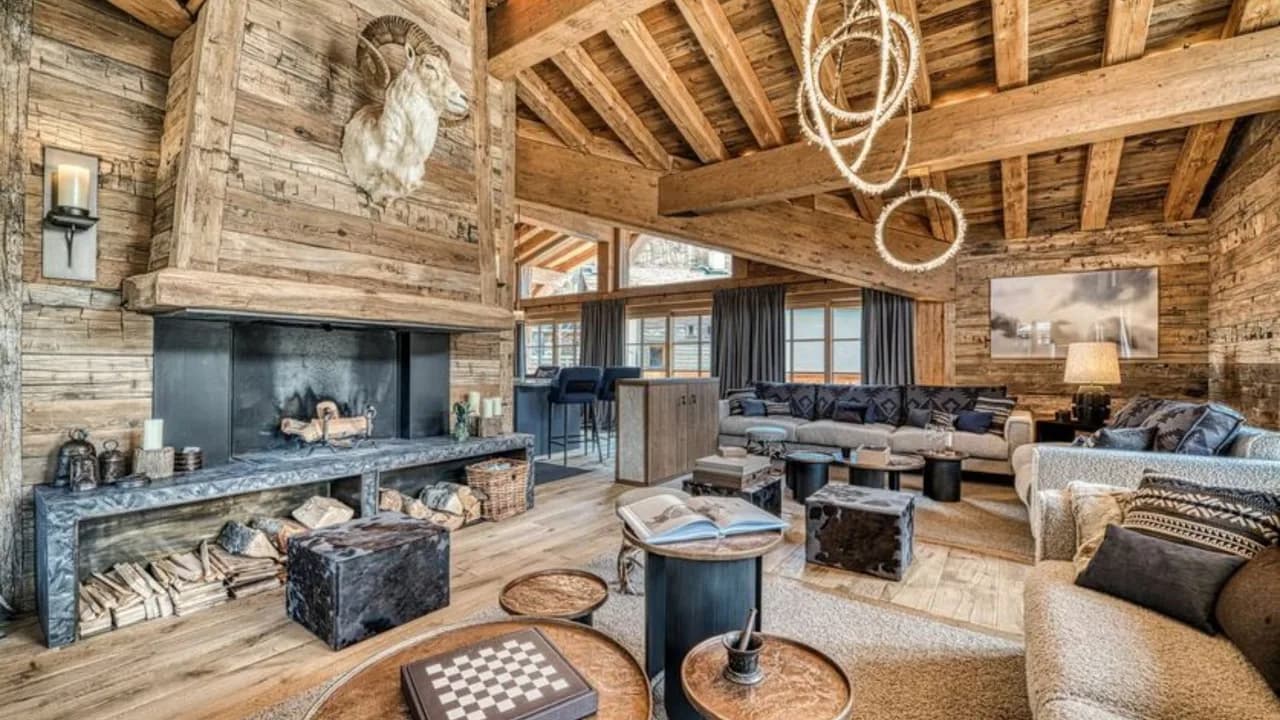 Cozy Mountain Retreat With Spa and Sauna